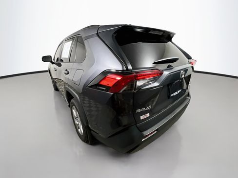 Used 2025 Toyota RAV4 XLE w/ Convenience Package FWD image 8