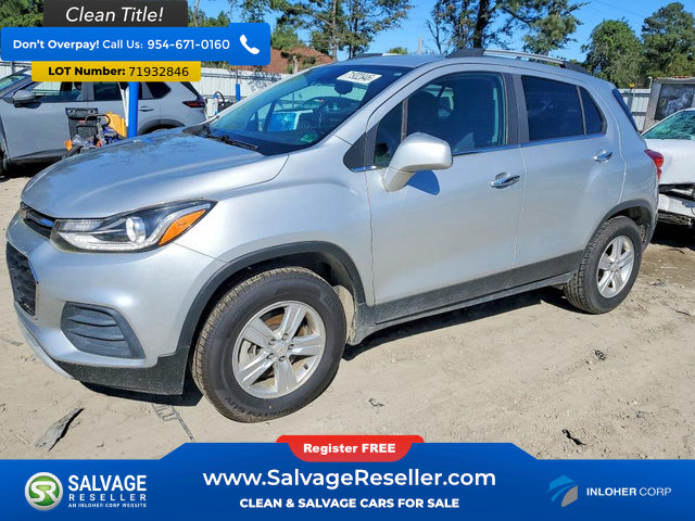 Used 2020 Chevrolet Trax LT w/ LT Convenience Package AWD/4WD image 1