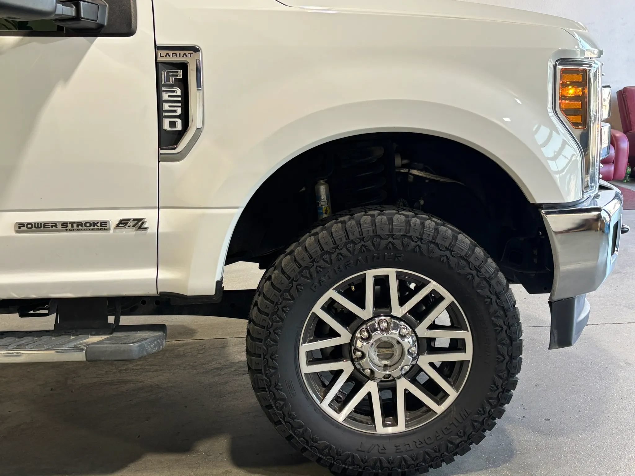 Used 2019 Ford F250 Lariat w/ Lariat Value Package AWD/4WD image 9