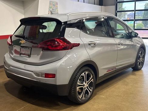 Used 2020 Chevrolet Bolt Premier w/ Infotainment Package FWD image 43