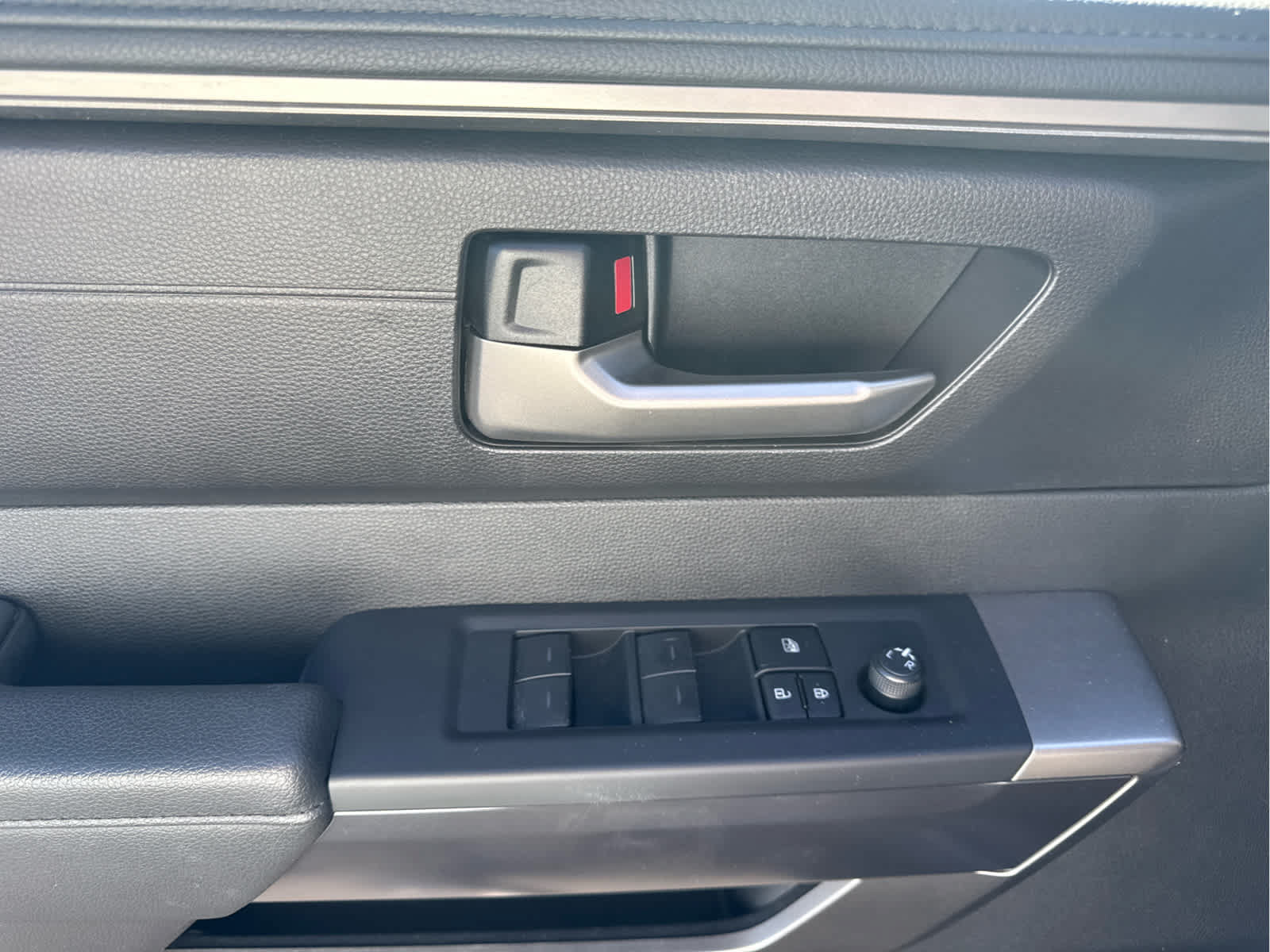 Used 2024 Toyota Tundra SR5 w/ SR5 Convenience Package AWD/4WD image 34