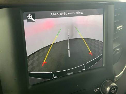 Used 2021 RAM 1500 Laramie AWD/4WD image 27