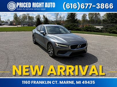 Used 2020 Volvo S60 T6 Momentum