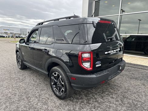 Used 2022 Ford Bronco Sport Outer Banks w/ Tech Package AWD/4WD image 12
