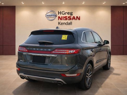 Used 2019 Lincoln MKC Reserve image 6