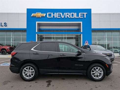 Used 2023 Chevrolet Equinox LT w/ Driver Convenience Package image 34