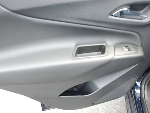 Used 2020 Chevrolet Equinox LT AWD/4WD image 16