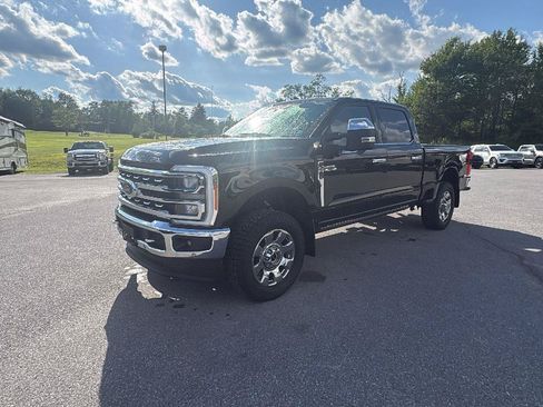 Used 2023 Ford F250 Lariat w/ Lariat Ultimate Package AWD/4WD image 8