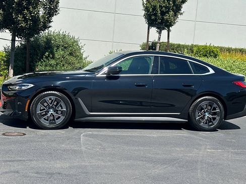 Used 2023 BMW i4 eDrive35 image 8