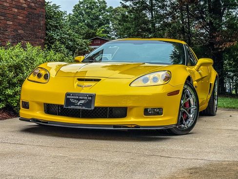 Used 2009 Chevrolet Corvette Z06 w/ Preferred Equipment Group RWD image 7