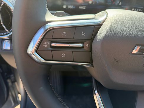 New 2026 Chevrolet Equinox LT w/ Convenience Package II image 19