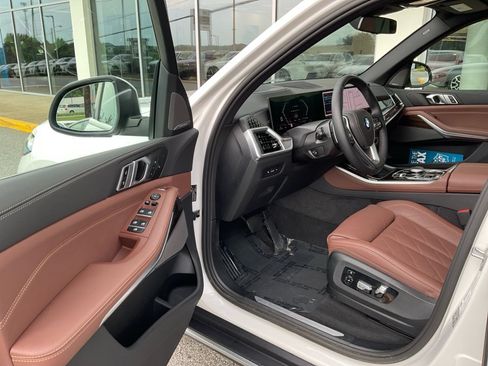 Used 2026 BMW X5 xDrive40i AWD/4WD image 31