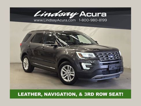 Used 2017 Ford Explorer XLT w/ Equipment Group 202A FWD image 1