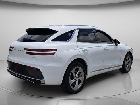 Used 2026 Genesis GV70 2.5T AWD/4WD image 8