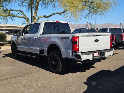 New 2026 Ford F250 Lariat w/ Black Appearance Package image 4