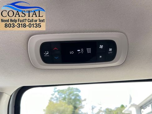 Used 2023 Chrysler Voyager LX FWD image 18