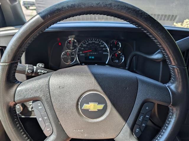 Used 2021 Chevrolet Express 3500 w/ Driver Convenience Package RWD image 30