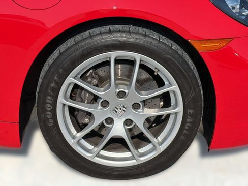 Used 2019 Porsche 718 Cayman RWD image 13