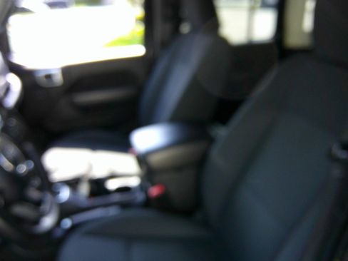 Used 2020 Jeep Wrangler Unlimited Sport S AWD/4WD image 22