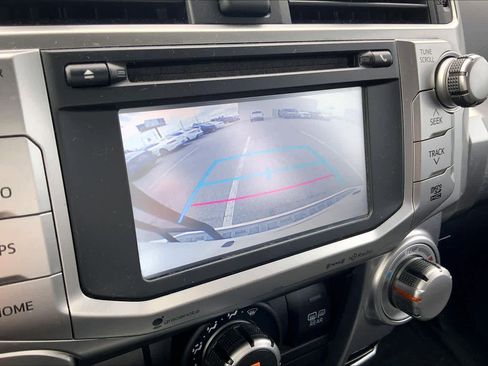 Used 2017 Toyota 4Runner SR5 image 27