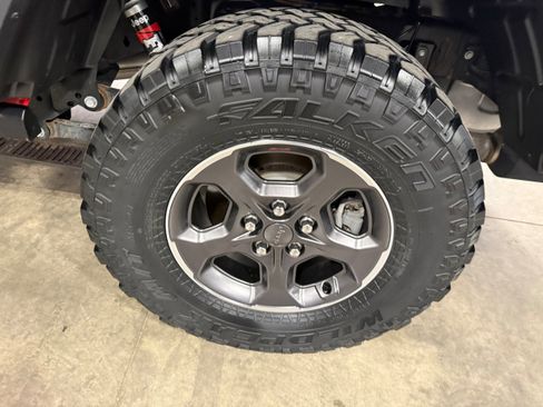 Used 2020 Jeep Gladiator Rubicon AWD/4WD image 31