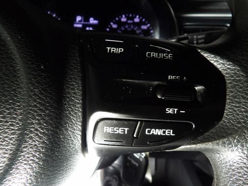 Used 2022 Kia Rio S FWD image 17