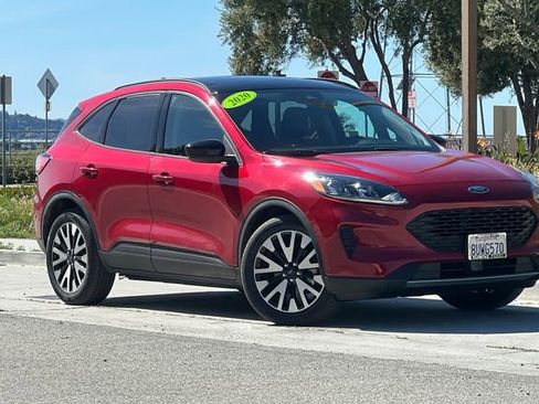 Used 2020 Ford Escape SE Sport FWD image 2