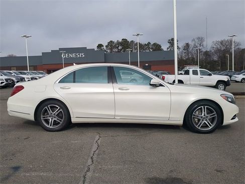 Used 2016 Mercedes-Benz S 550 4MATIC Sedan image 3