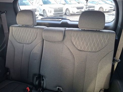 Used 2021 Hyundai Palisade SEL w/ Winter Package image 12