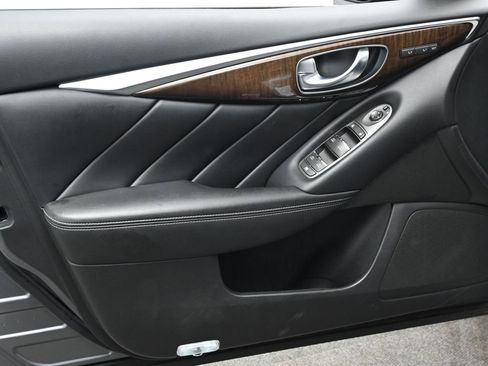 Used 2015 INFINITI Q50 Sport w/ Deluxe Technology Package image 10