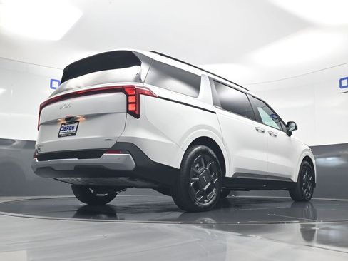New 2026 Kia Carnival EX FWD image 46