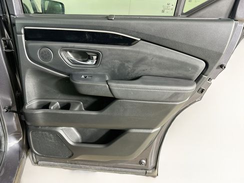 Used 2023 Honda Pilot Touring image 33
