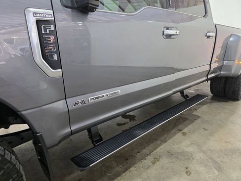 Used 2021 Ford F350 Limited AWD/4WD image 14