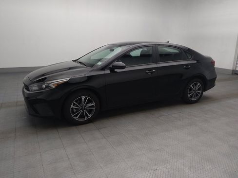Used 2024 Kia Forte LXS FWD image 2