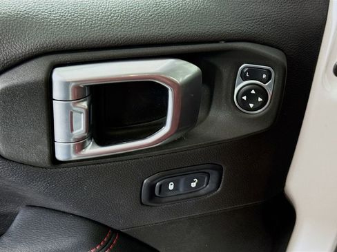 Used 2022 Jeep Wrangler Unlimited Rubicon w/ Safety Group image 22