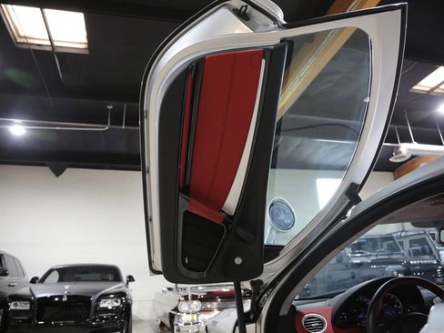 Used 2006 Mercedes-Benz SLR image 27