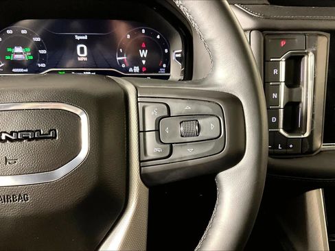 Certified 2023 GMC Yukon XL Denali image 23