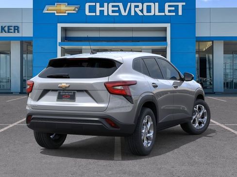 New 2026 Chevrolet Trax LS w/ LS Convenience Package FWD image 4