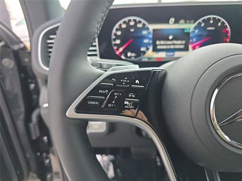 New 2026 Mercedes-Benz GLE 450 4MATIC image 35
