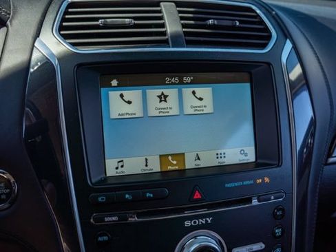 Used 2018 Ford Explorer Platinum AWD/4WD image 22