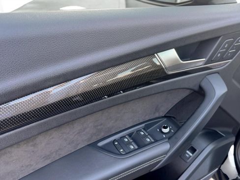 Used 2020 Audi SQ5 Premium Plus w/ Premium Plus Package image 19