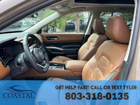 Used 2024 Nissan Pathfinder Platinum w/ Cargo Package image 10