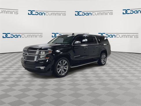 Used 2016 Chevrolet Suburban LTZ image 4
