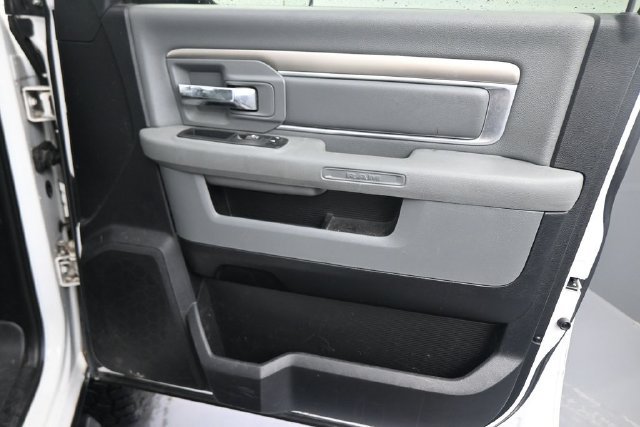Used 2016 RAM 2500 SLT AWD/4WD image 13
