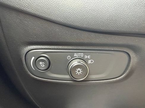 Used 2024 Chevrolet Equinox LS w/ LS Convenience Package FWD image 23