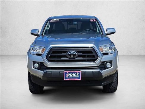 Used 2022 Toyota Tacoma SR5 RWD image 2