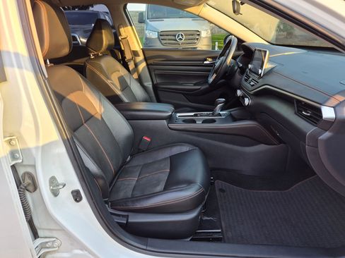 Used 2020 Nissan Altima 2.5 SR FWD image 31