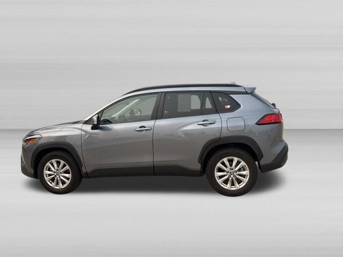 Used 2022 Toyota Corolla Cross LE FWD image 7