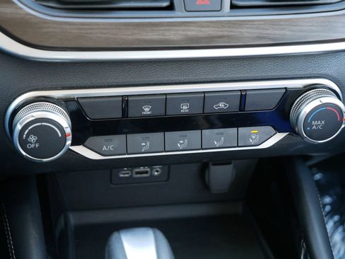 Used 2023 Nissan Altima 2.5 SV image 24