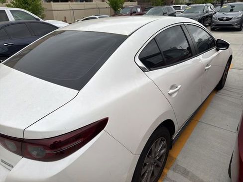 Used 2021 MAZDA MAZDA3 s image 5